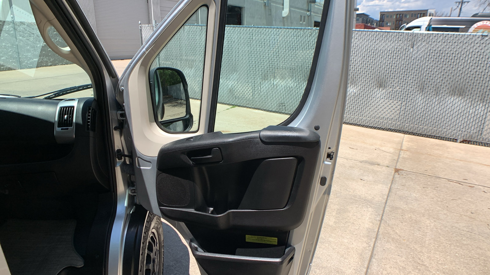 Used 2021 RAM ProMaster 3500 w/ Convenience Group FWD image 18