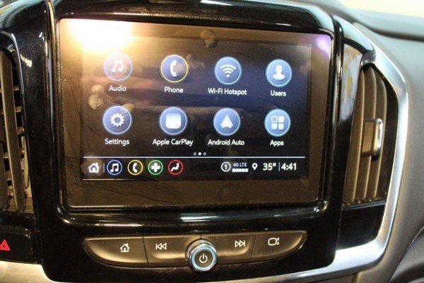 Used 2023 Chevrolet Traverse LT image 28