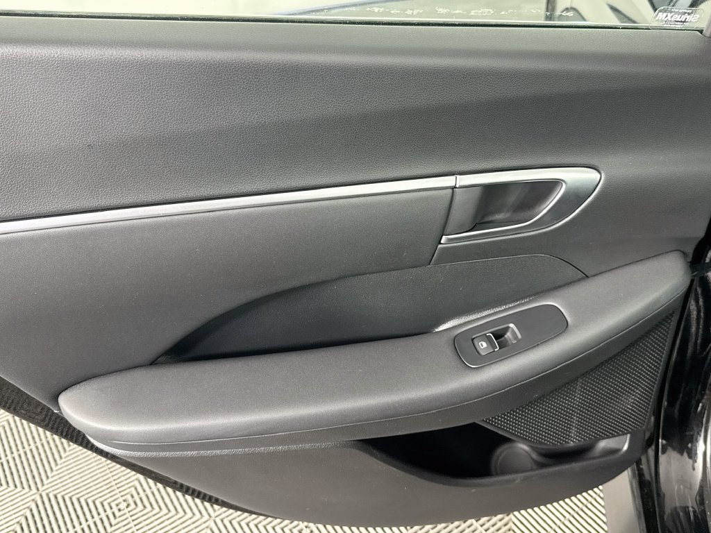 Used 2026 Hyundai Sonata Blue FWD image 22