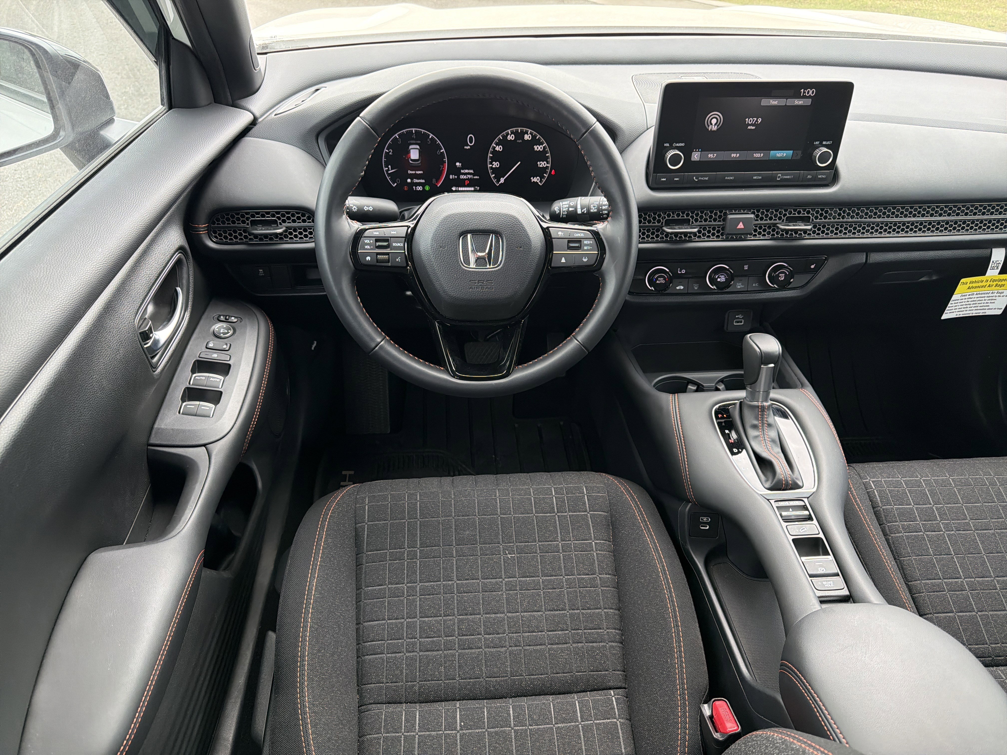 Certified 2025 Honda HR-V Sport image 24