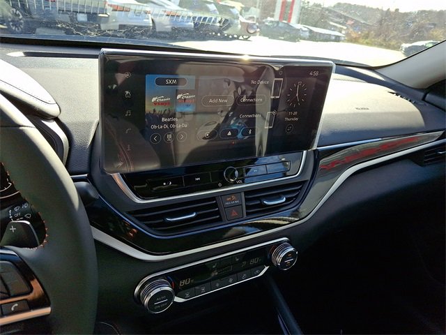 New 2025 Nissan Altima 2.5 SR image 8