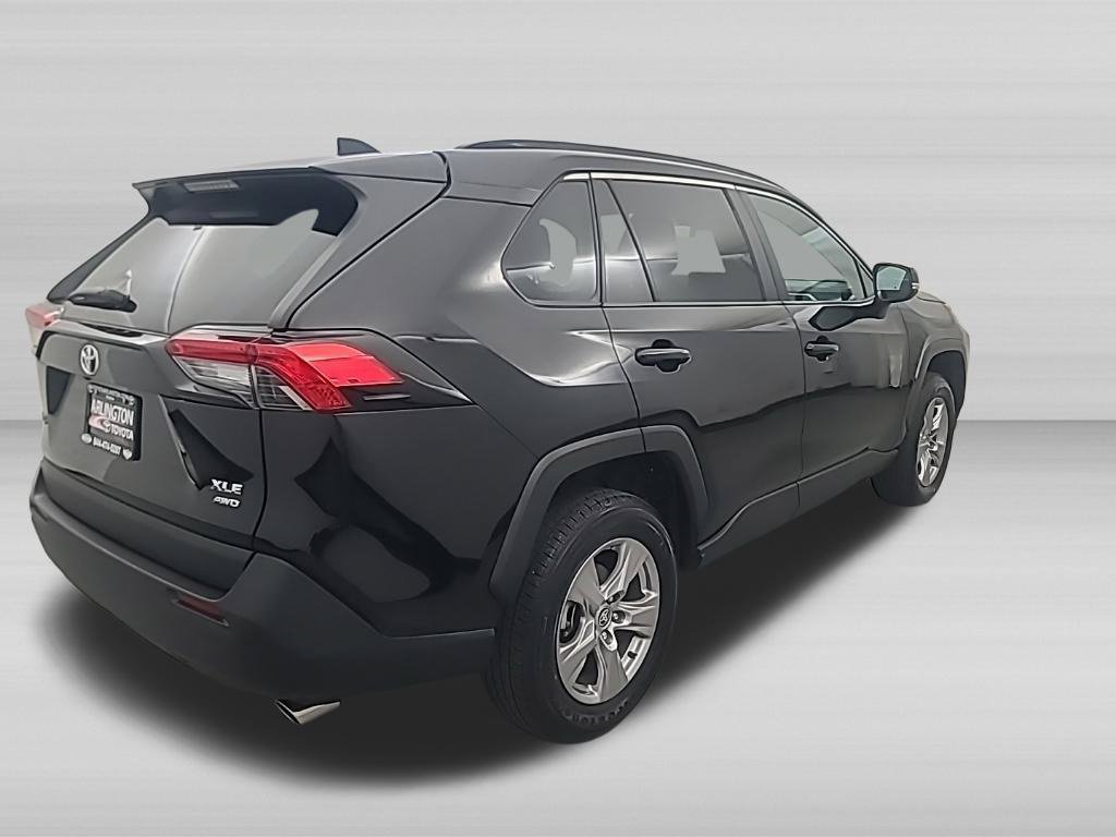Used 2025 Toyota RAV4 XLE AWD/4WD image 5