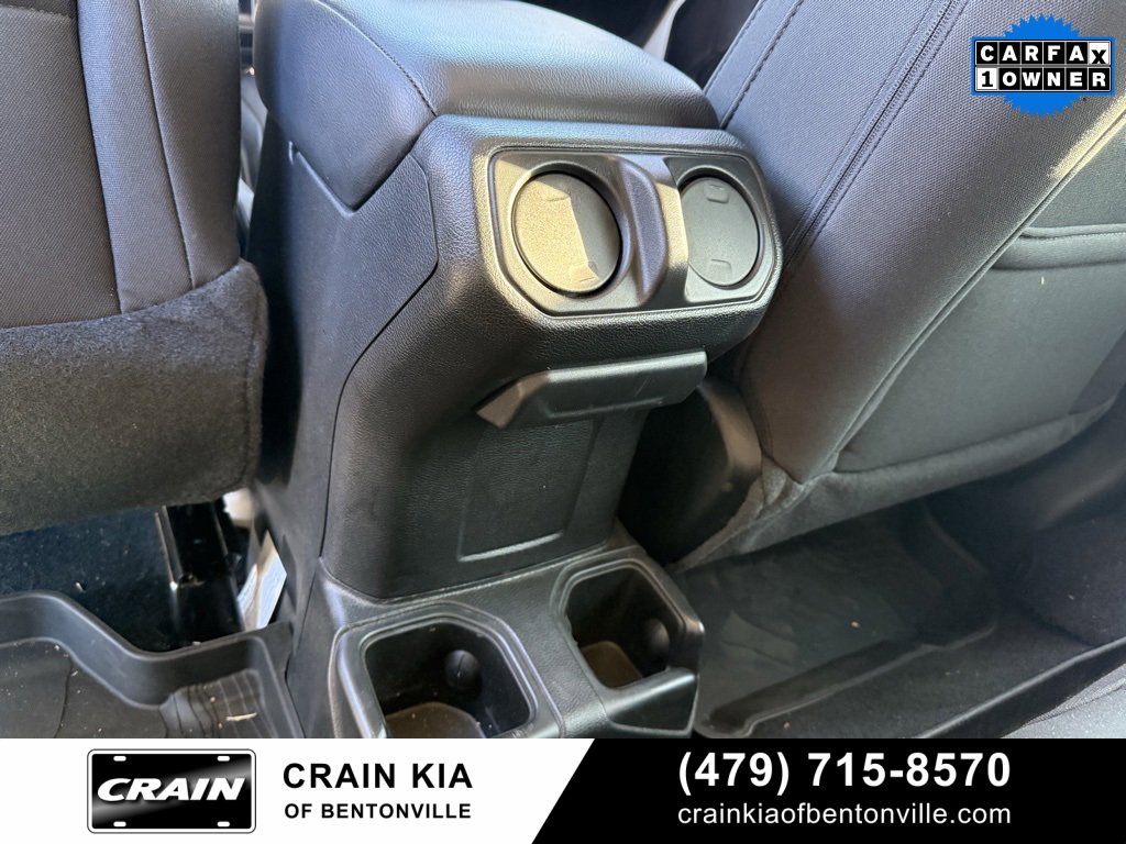 Used 2023 Jeep Wrangler Sport S image 27