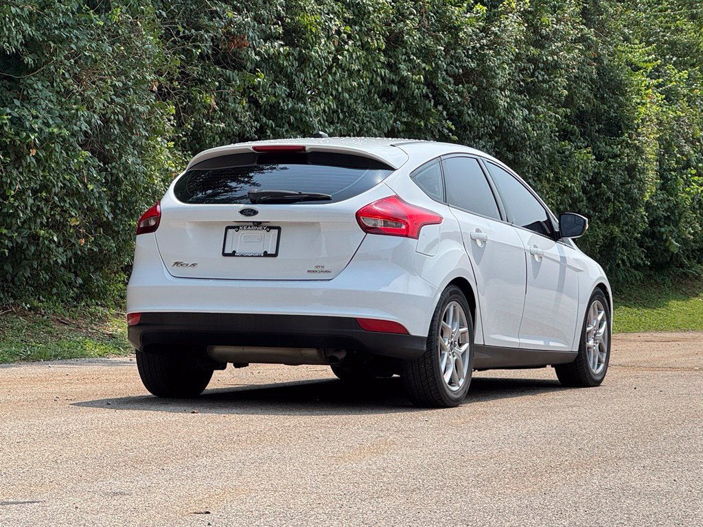 Used 2015 Ford Focus SE w/ Equipment Group 201A FWD image 5