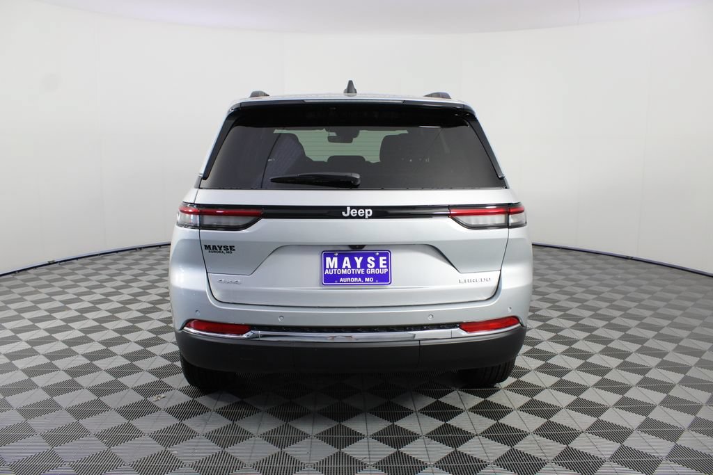 New 2026 Jeep Grand Cherokee Laredo AWD/4WD image 22