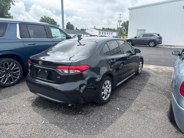 Used 2021 Toyota Corolla LE FWD image 3