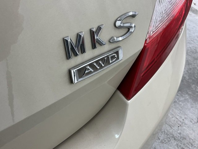 Used 2014 Lincoln MKS AWD w/ Equipment Group 101A image 7