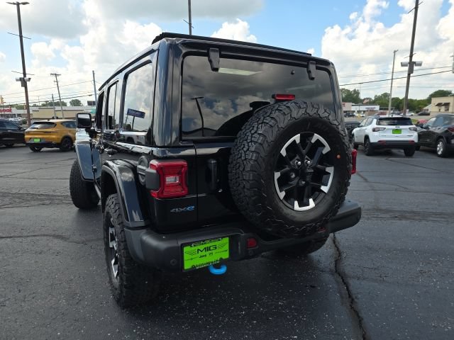 Used 2025 Jeep Wrangler Unlimited Rubicon 4xe AWD/4WD image 5