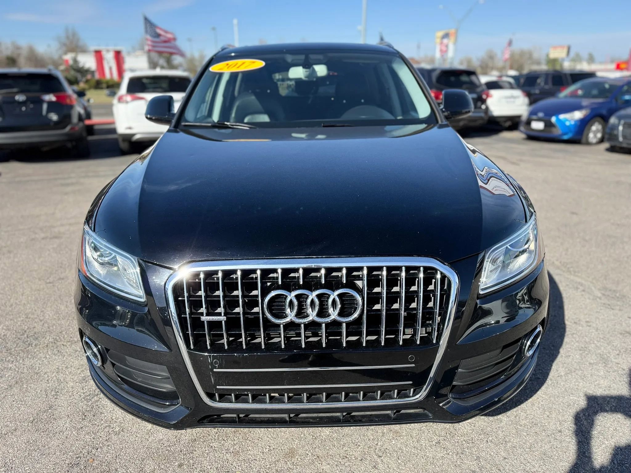 Used 2017 Audi Q5 2.0T Premium Plus w/ Technology Package image 8