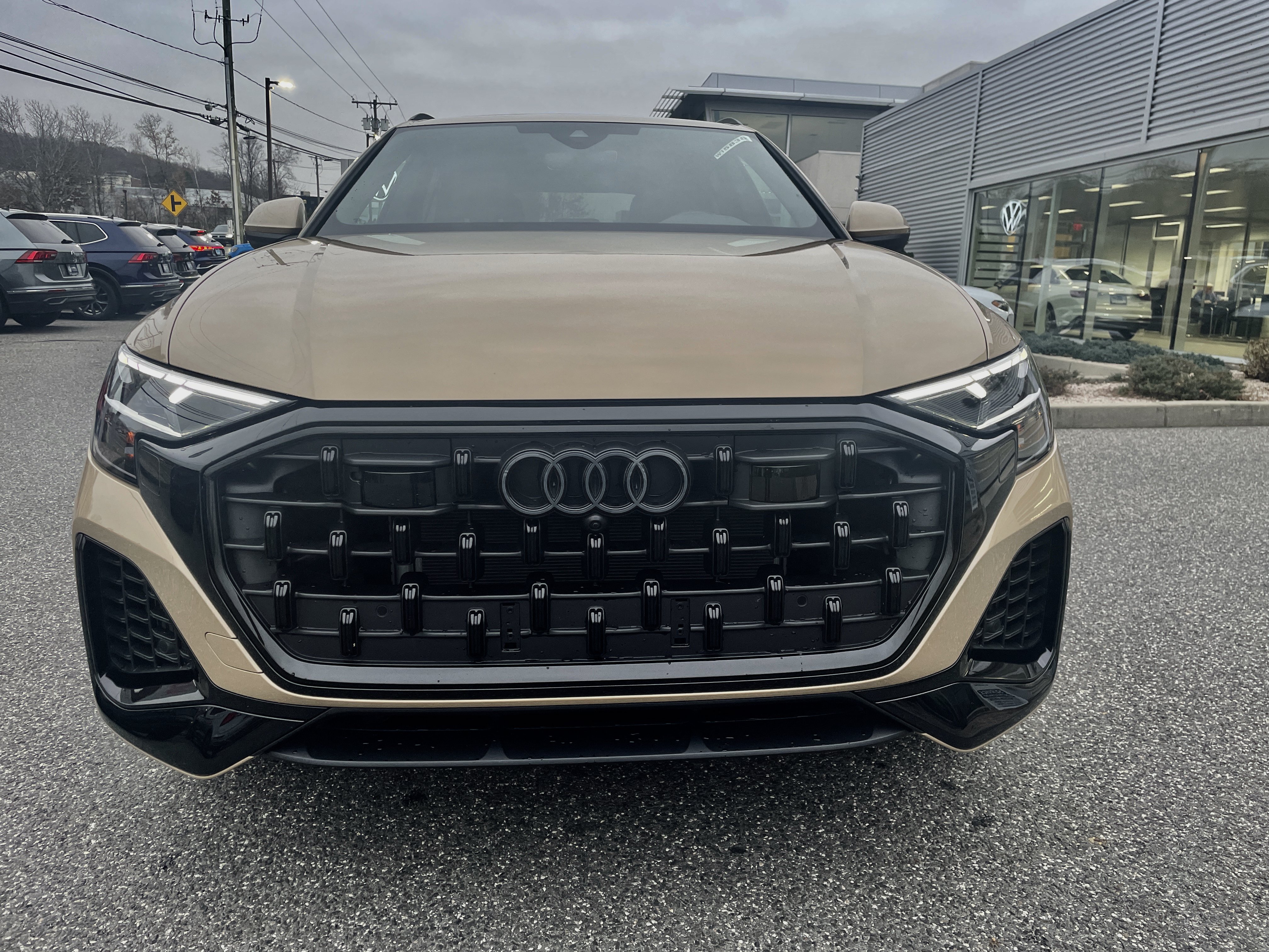 Certified 2025 Audi Q8 Premium AWD/4WD image 7
