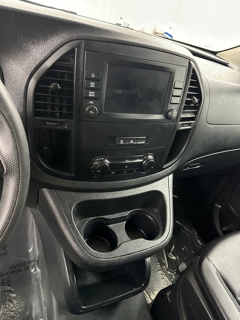 Used 2021 Mercedes-Benz Metris image 15