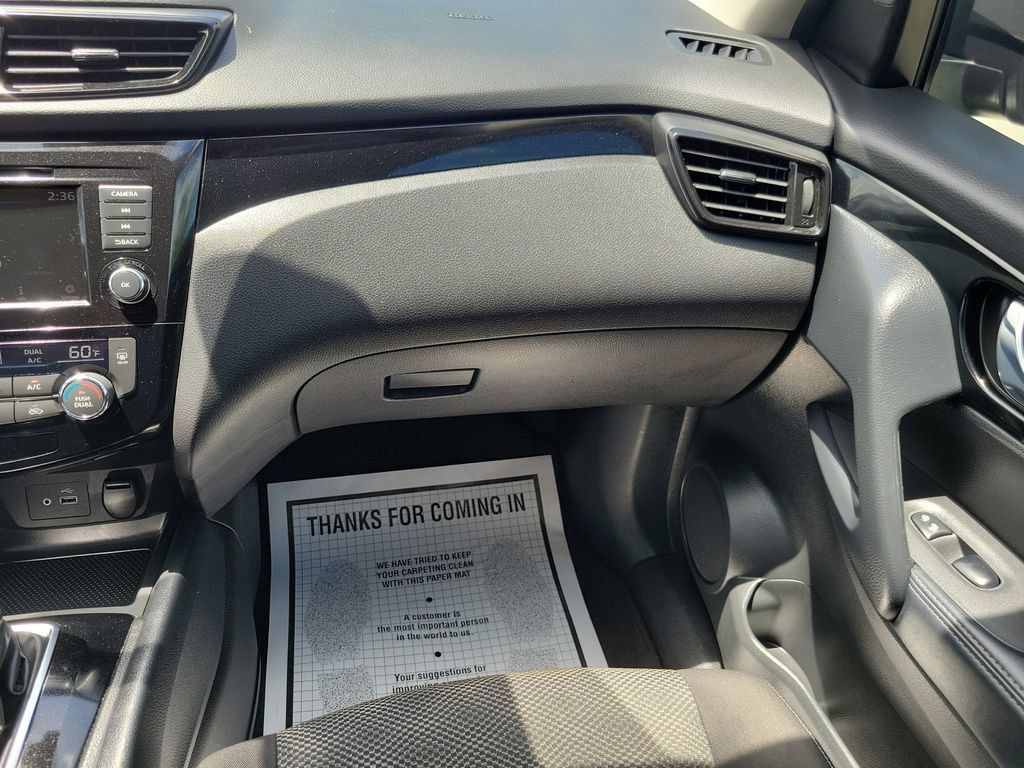 Used 2021 Nissan Rogue Sport SV FWD image 47