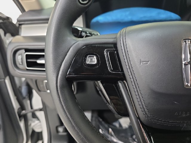 Certified 2023 Lincoln Aviator AWD image 14