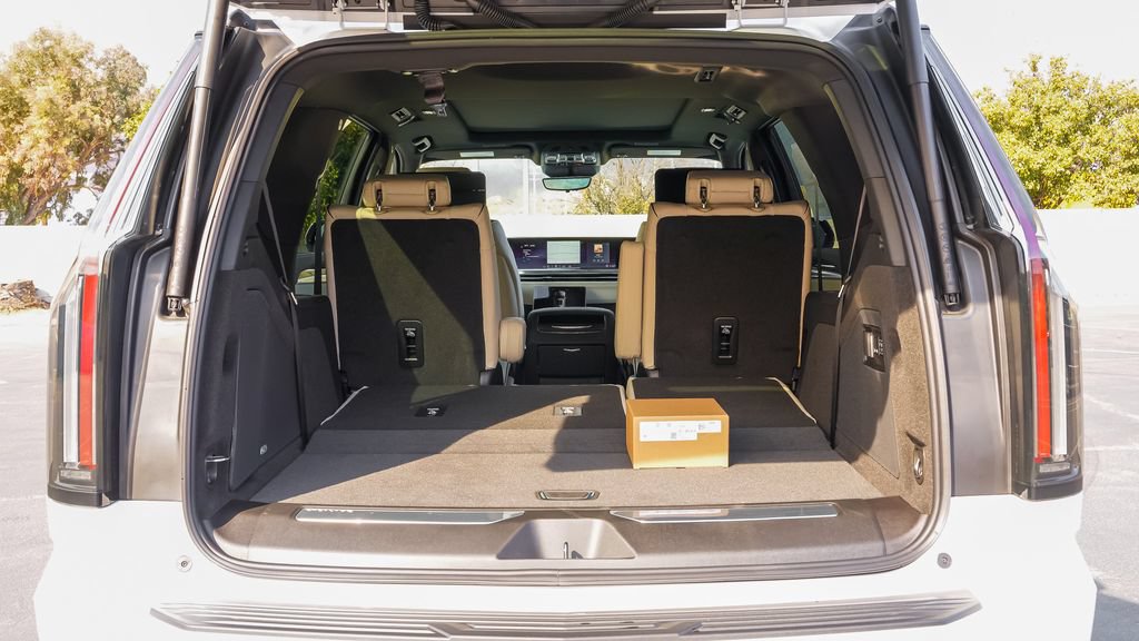 New 2026 Cadillac Escalade Sport AWD/4WD image 11