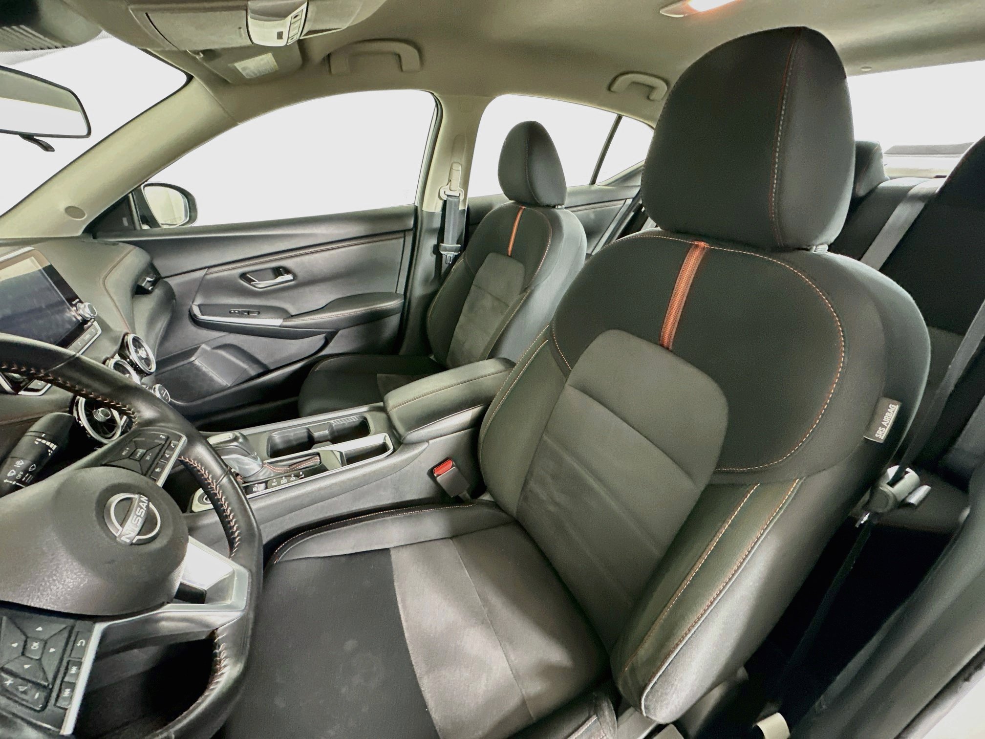Used 2025 Nissan Sentra SR FWD image 13