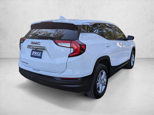 Used 2024 GMC Terrain SLE image 5