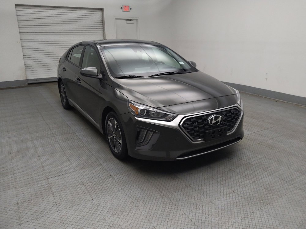 Used 2022 Hyundai Ioniq SE FWD image 13