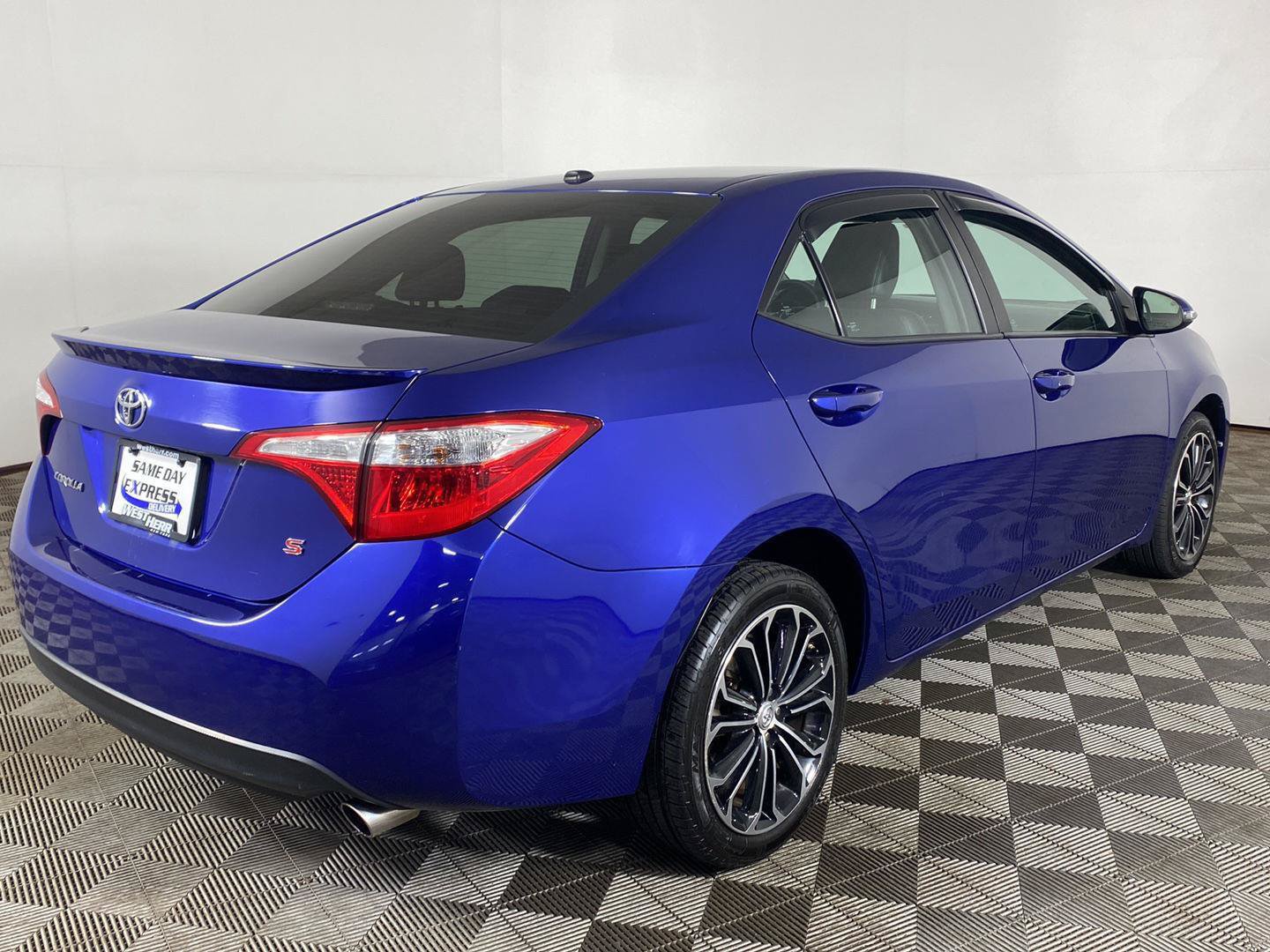 Used 2016 Toyota Corolla S Premium FWD image 6