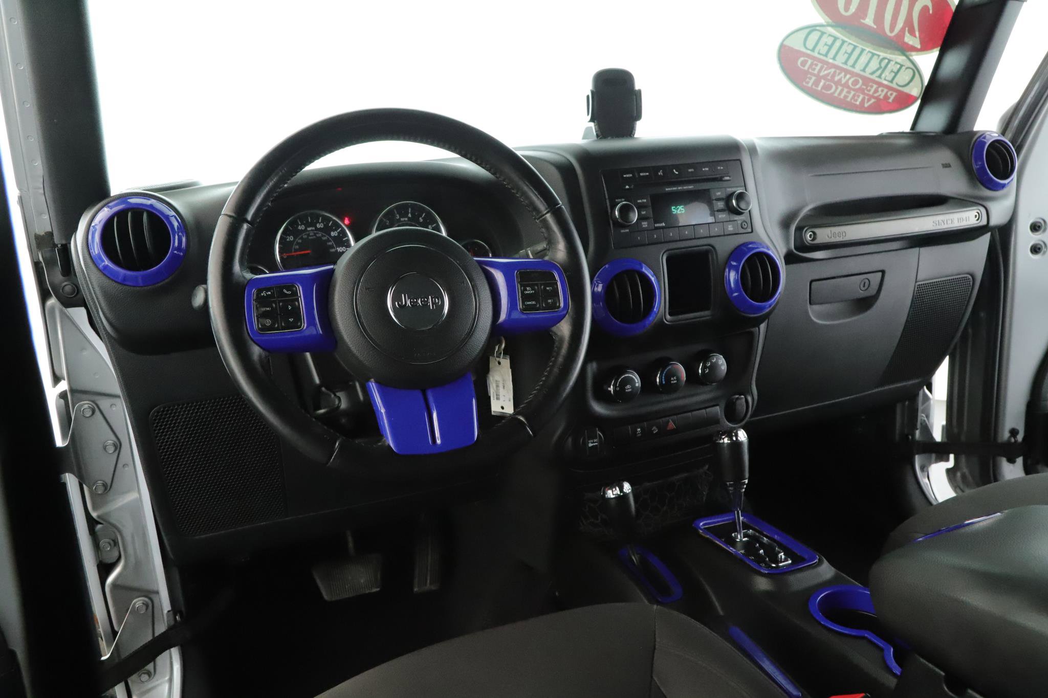 Used 2016 Jeep Wrangler Unlimited Sport w/ Connectivity Group image 2