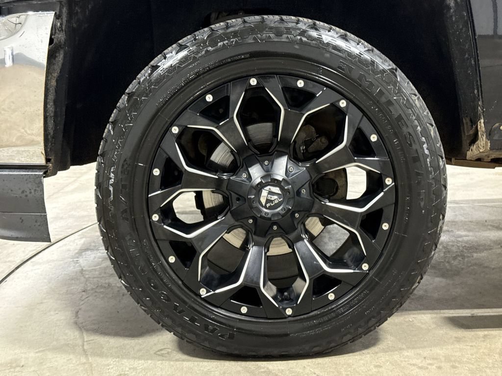Used 2017 Chevrolet Silverado 1500 LTZ AWD/4WD image 27