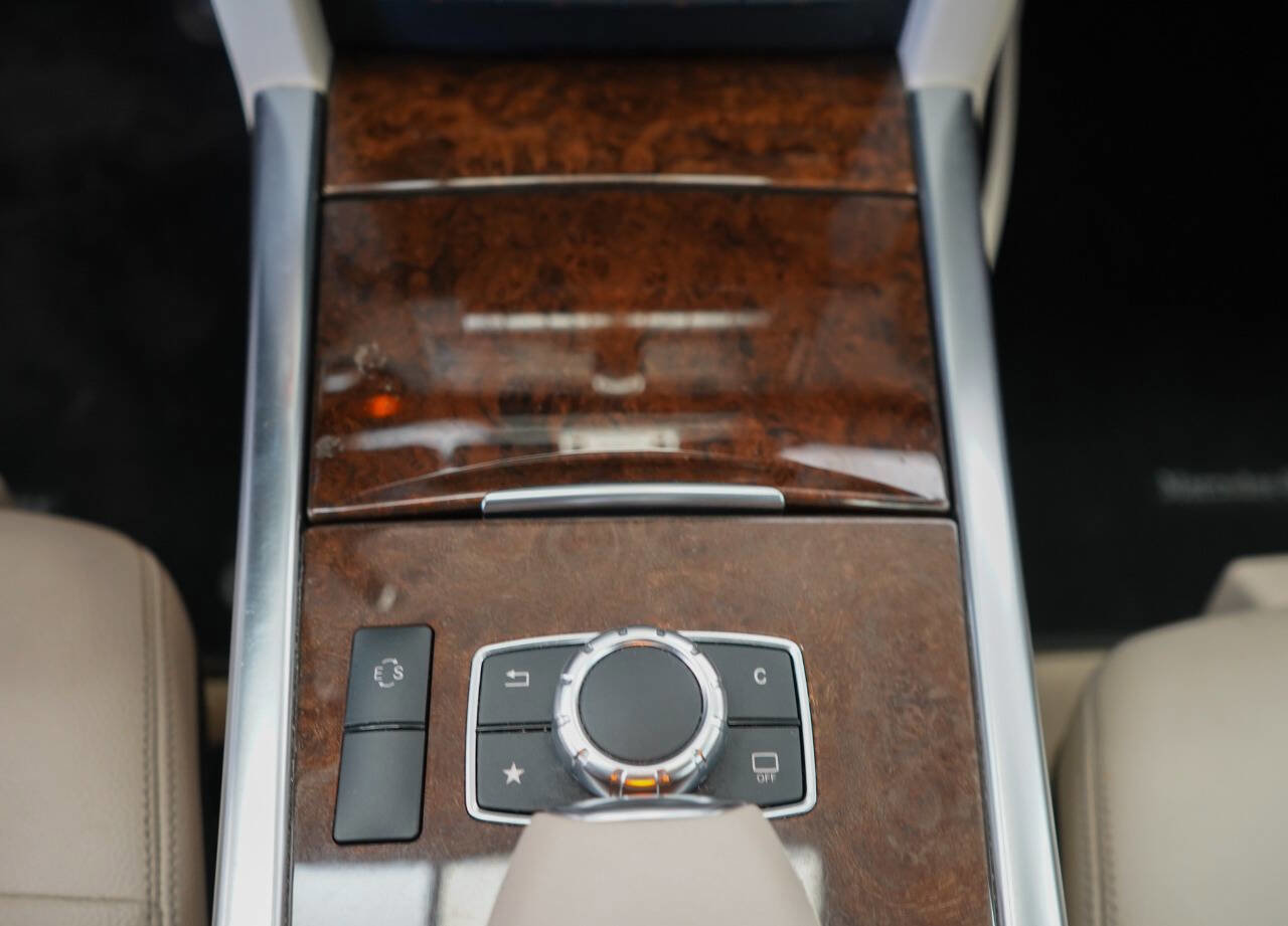 Used 2016 Mercedes-Benz E 350 4MATIC Wagon image 44