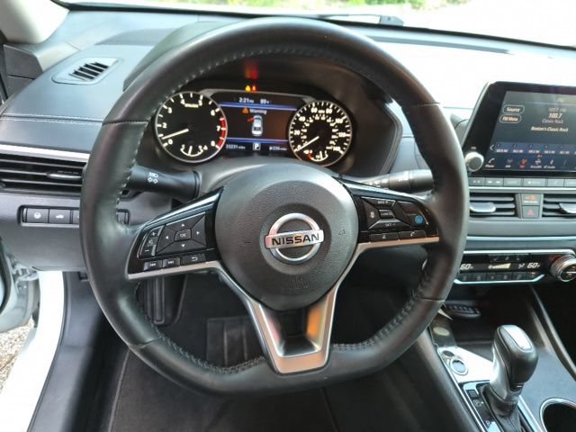 Used 2019 Nissan Altima 2.5 SV AWD/4WD image 16