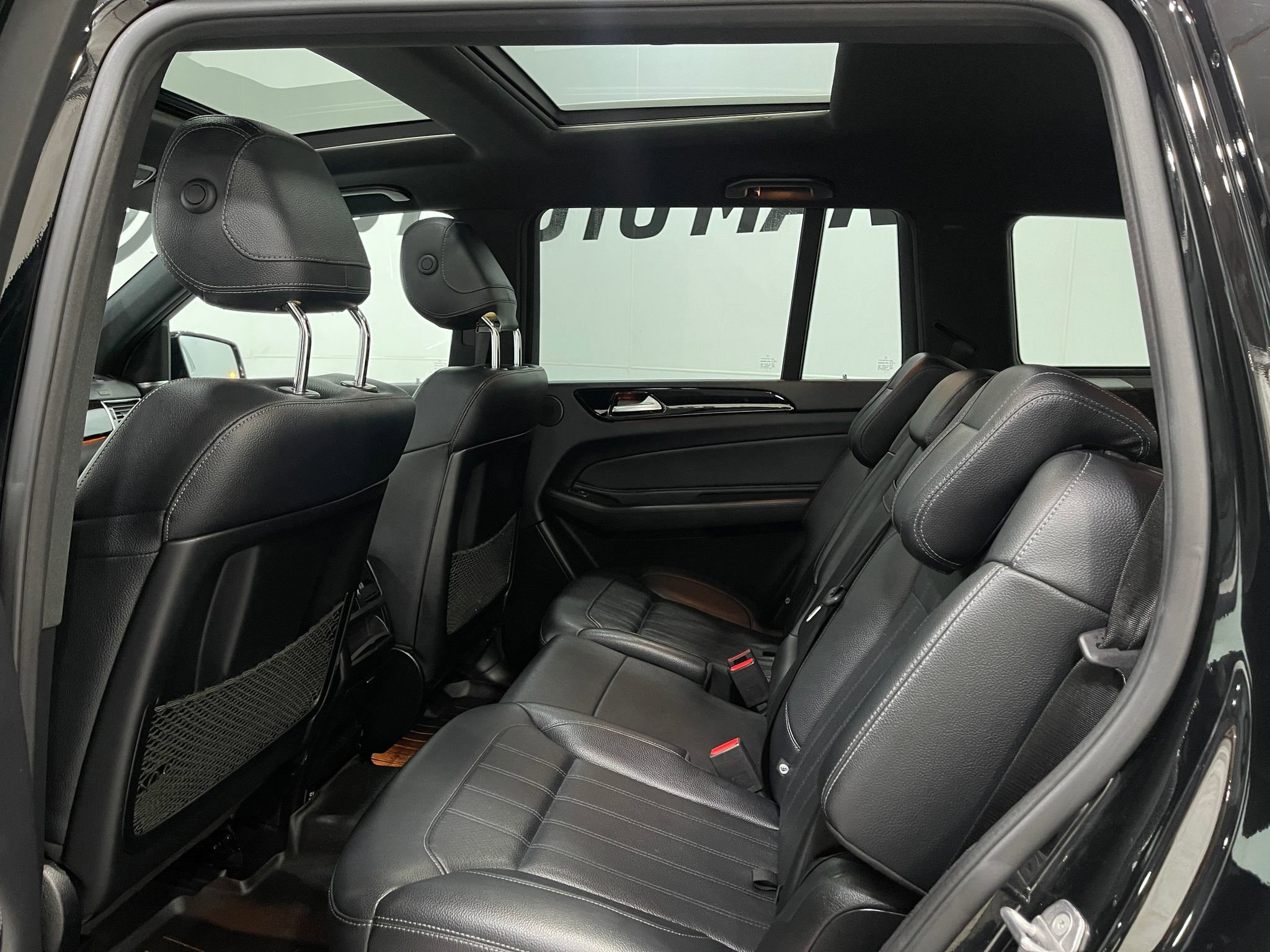 Used 2018 Mercedes-Benz GLS 450 4MATIC image 31