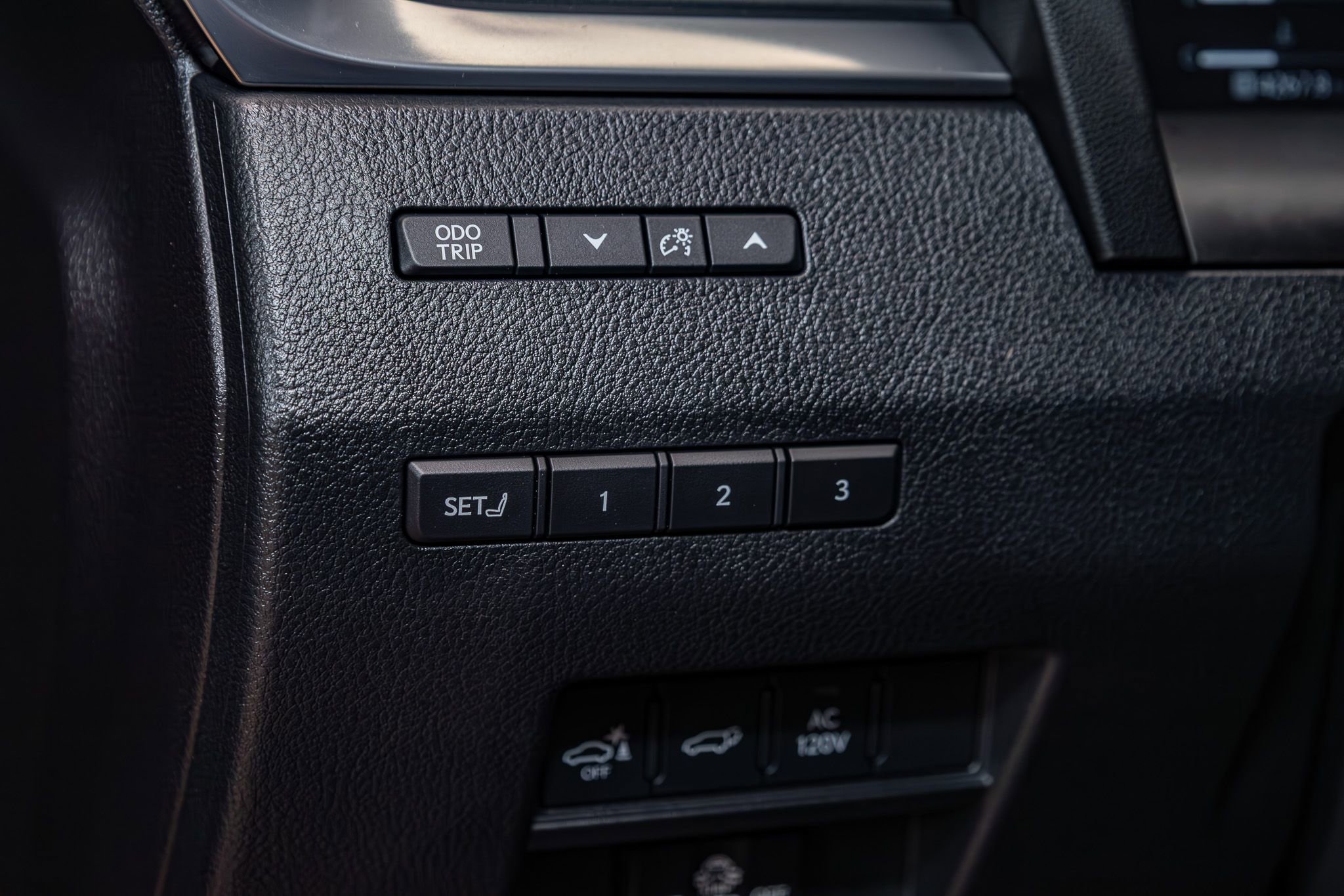 Used 2025 Lexus GX 550 w/ Cold Area Package image 16