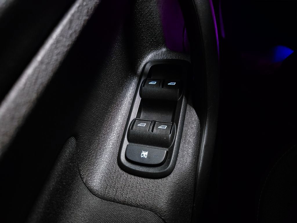 Used 2014 Ford Fiesta SE w/ Equipment Group 201A image 23