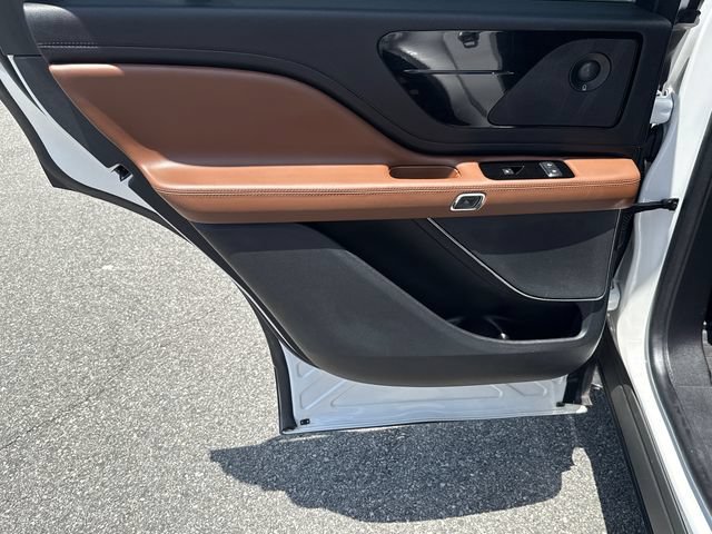Used 2022 Lincoln Aviator Reserve RWD image 23