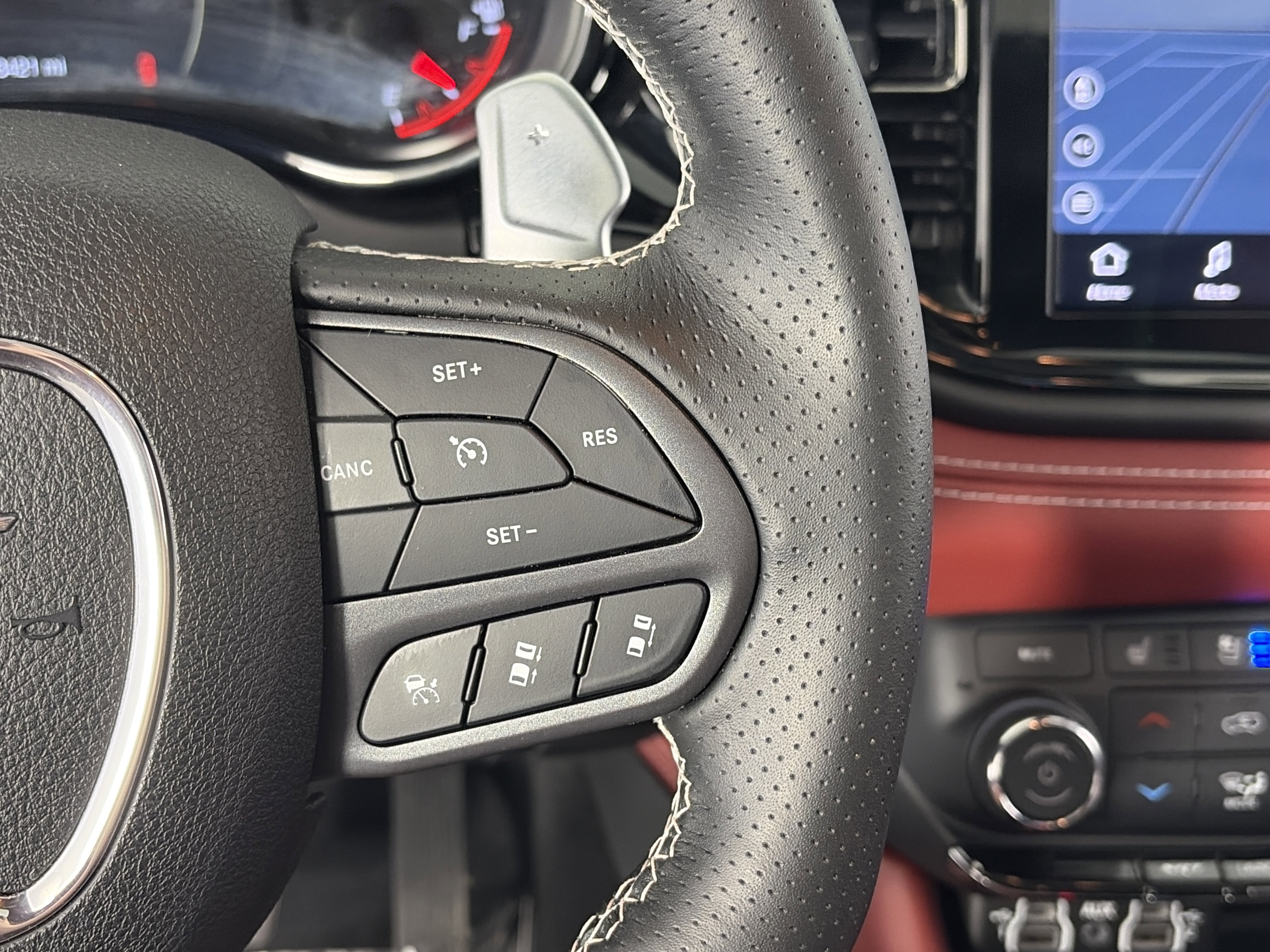 Used 2024 Dodge Durango SRT AWD/4WD image 32
