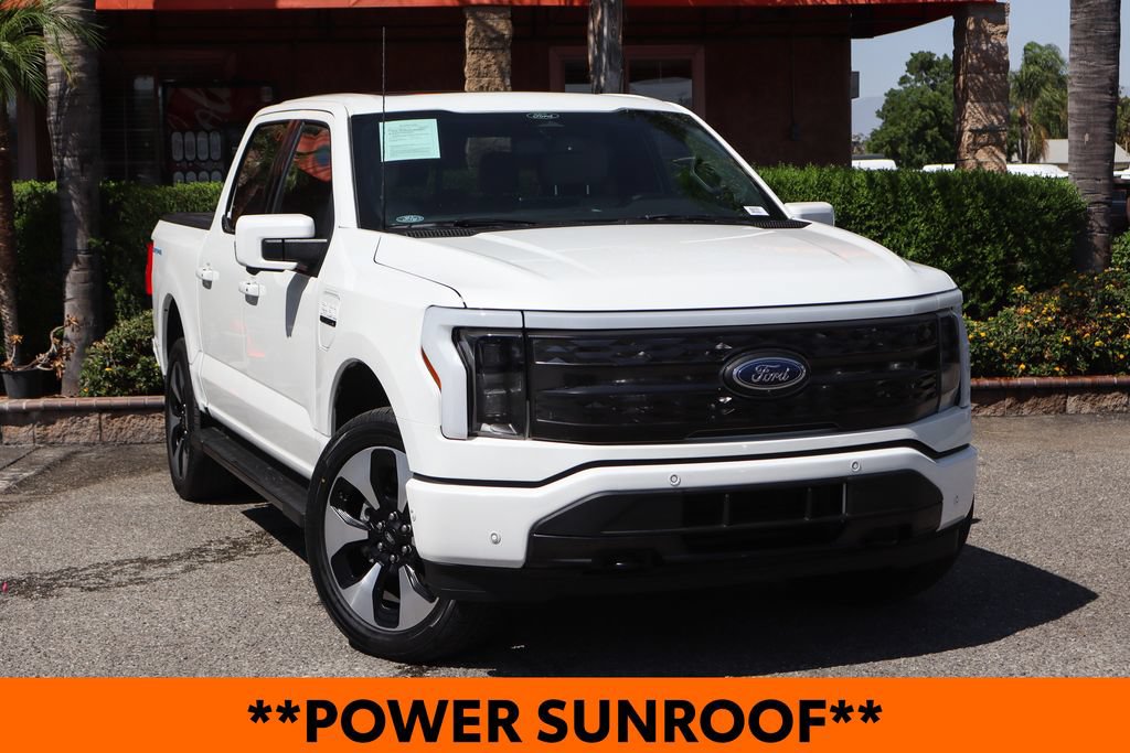 Used 2022 Ford F150 Lightning Platinum AWD/4WD image 2