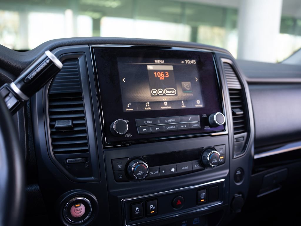 Used 2023 Nissan Titan SV w/ SV Convenience Package image 16