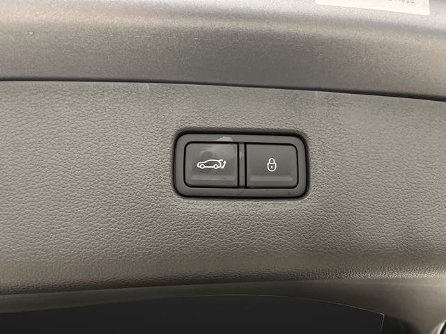 Used 2025 Genesis GV80 3.5T Prestige image 16