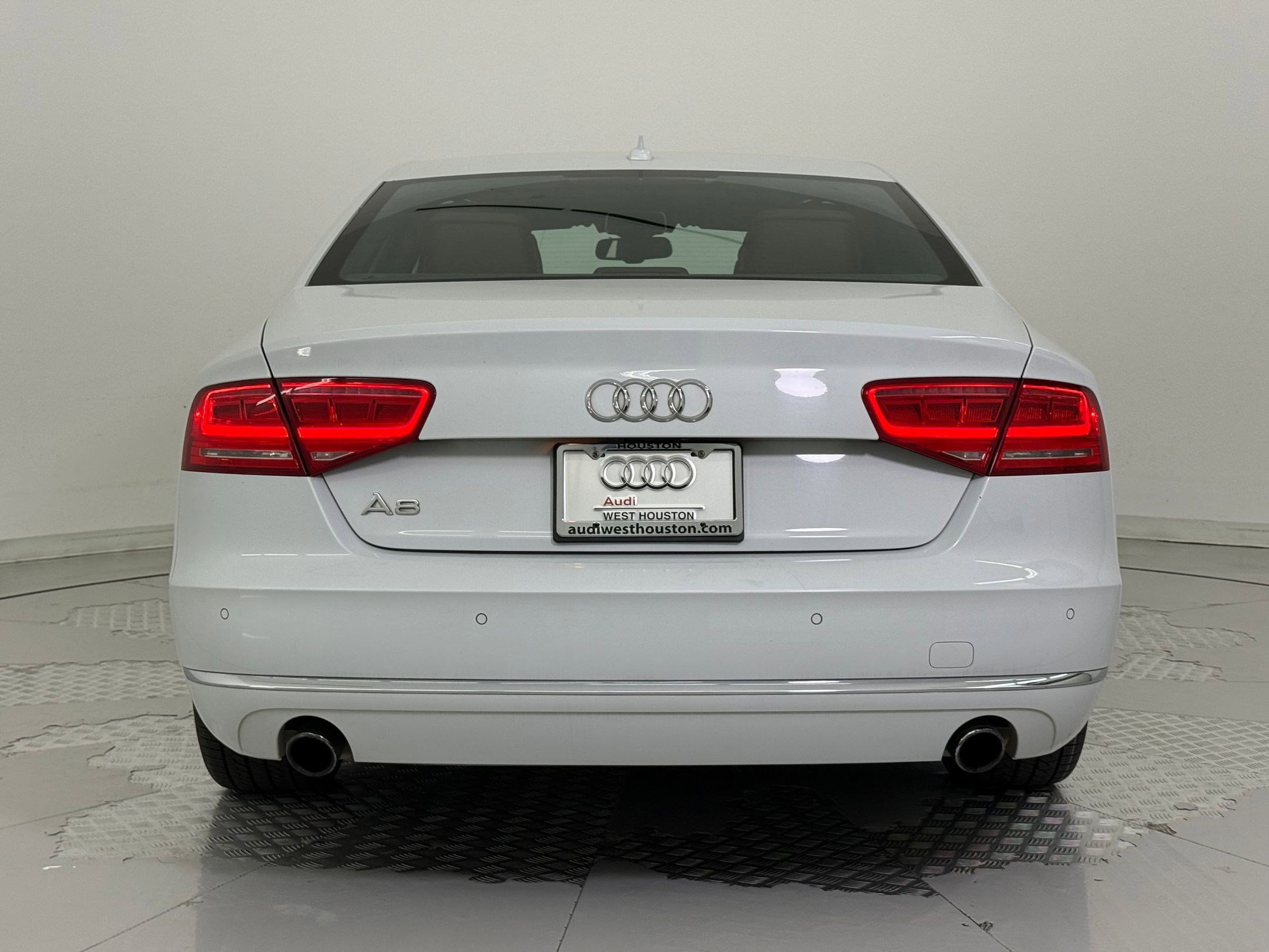 Used 2013 Audi A8 3.0T image 10