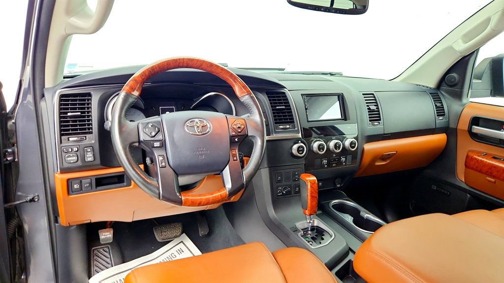 Used 2020 Toyota Sequoia Platinum RWD image 13
