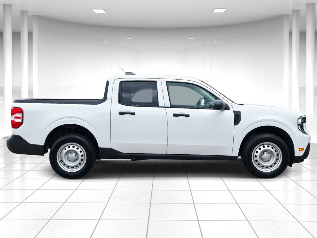 Used 2025 Ford Maverick XL w/ 4K Tow Package image 2