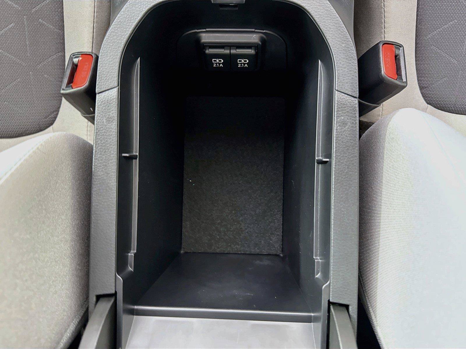 Used 2019 Toyota RAV4 XLE FWD image 31