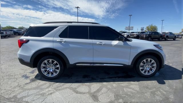 Used 2025 Ford Explorer Active w/ Active Comfort Package AWD/4WD image 9