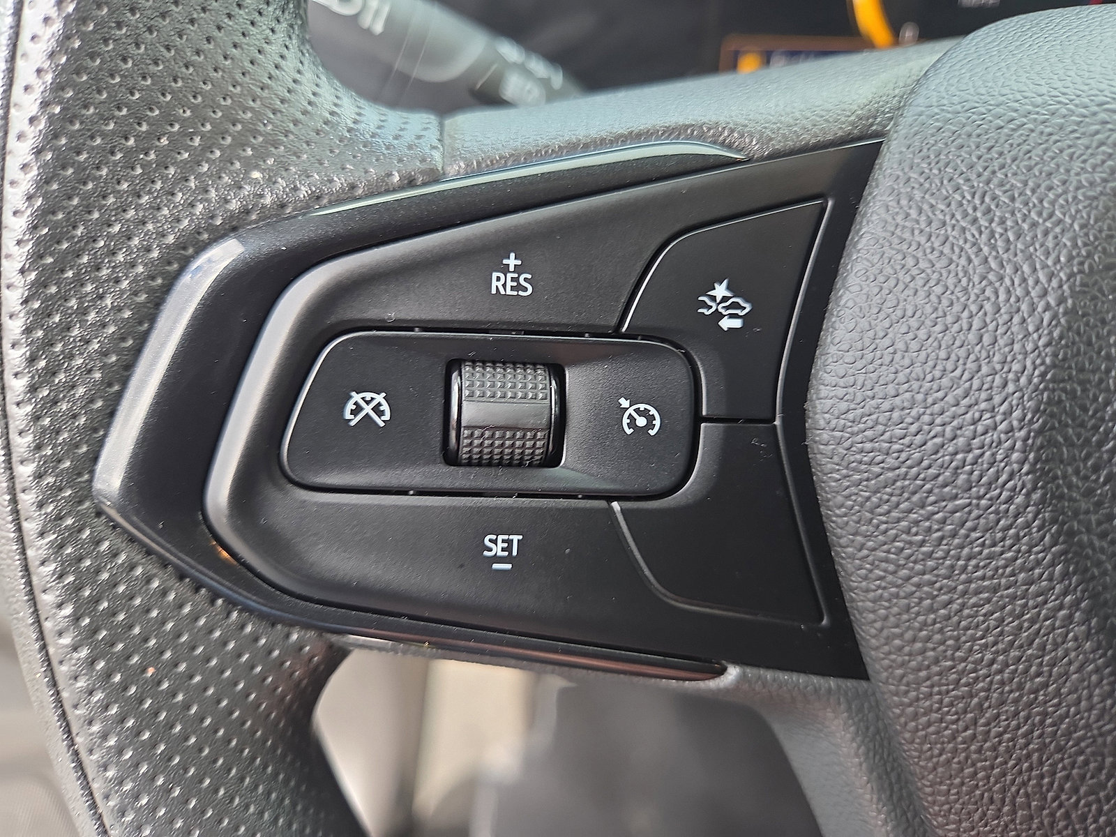 Used 2025 Chevrolet TrailBlazer LT image 28