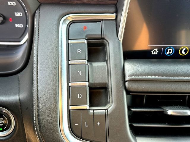 Used 2021 Chevrolet Suburban LT image 18