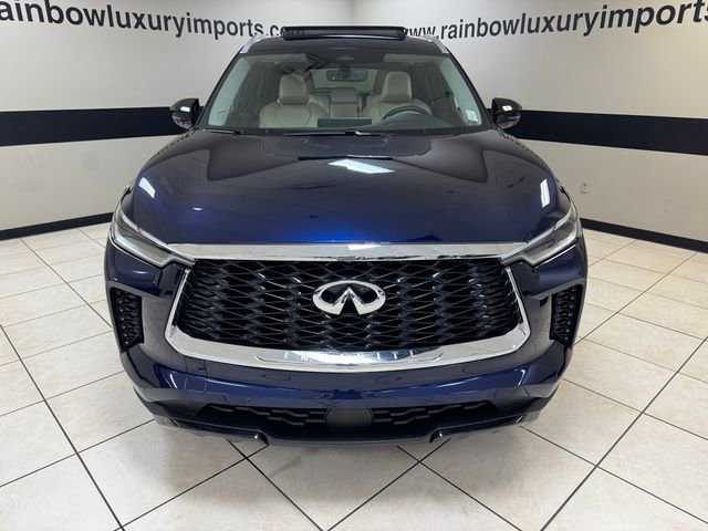 Used 2025 INFINITI QX60 Luxe w/ Cargo Package FWD image 2