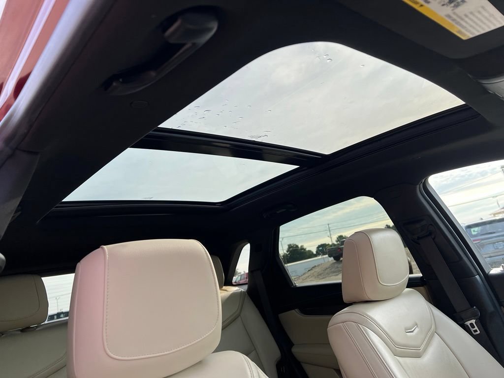 Used 2017 Cadillac XT5 Luxury w/ Driver Awareness Package FWD image 14