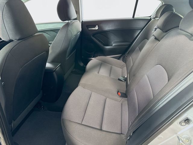 Used 2017 Kia Forte LX image 15