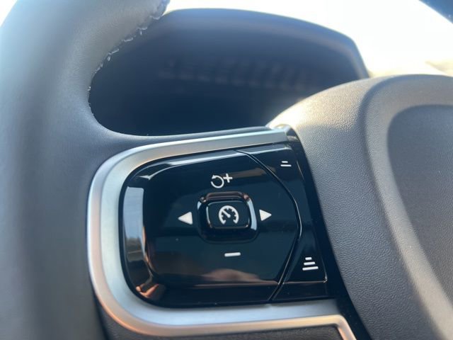 New 2026 Volvo XC90 B6 Plus w/ Protection Package Premier image 29