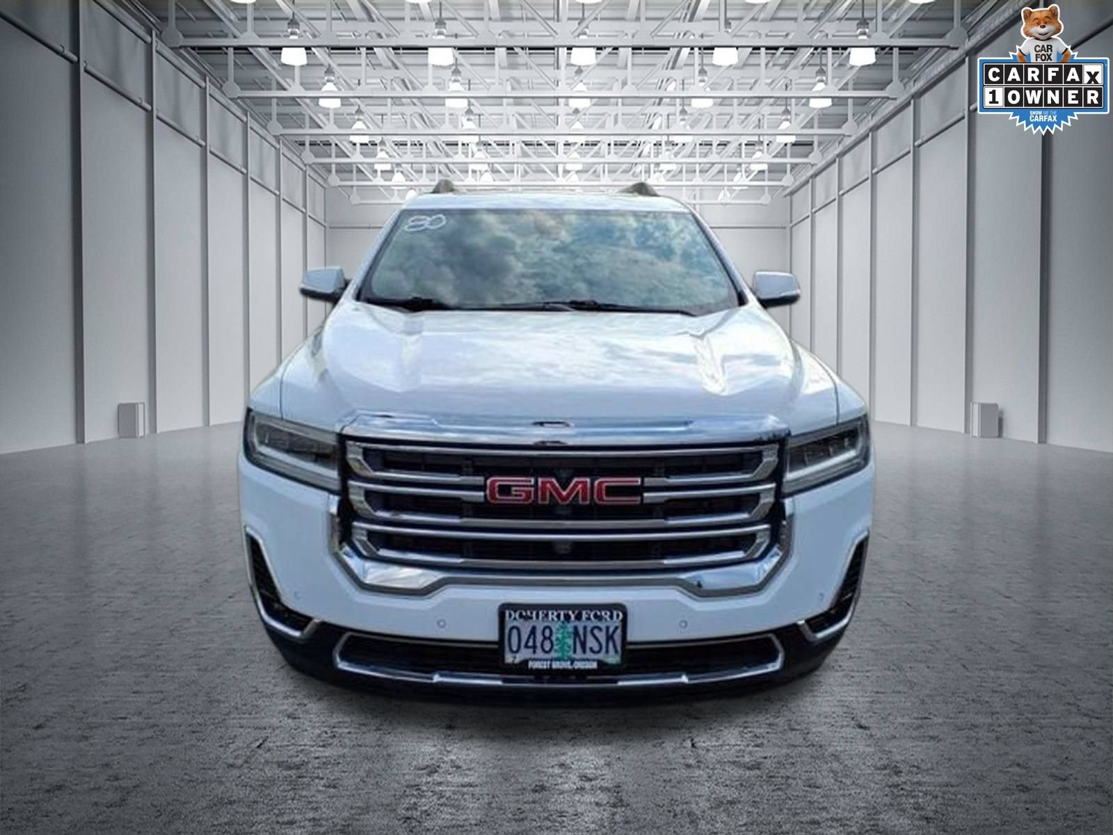Used 2022 GMC Acadia SLT w/ Technology Package AWD/4WD image 4