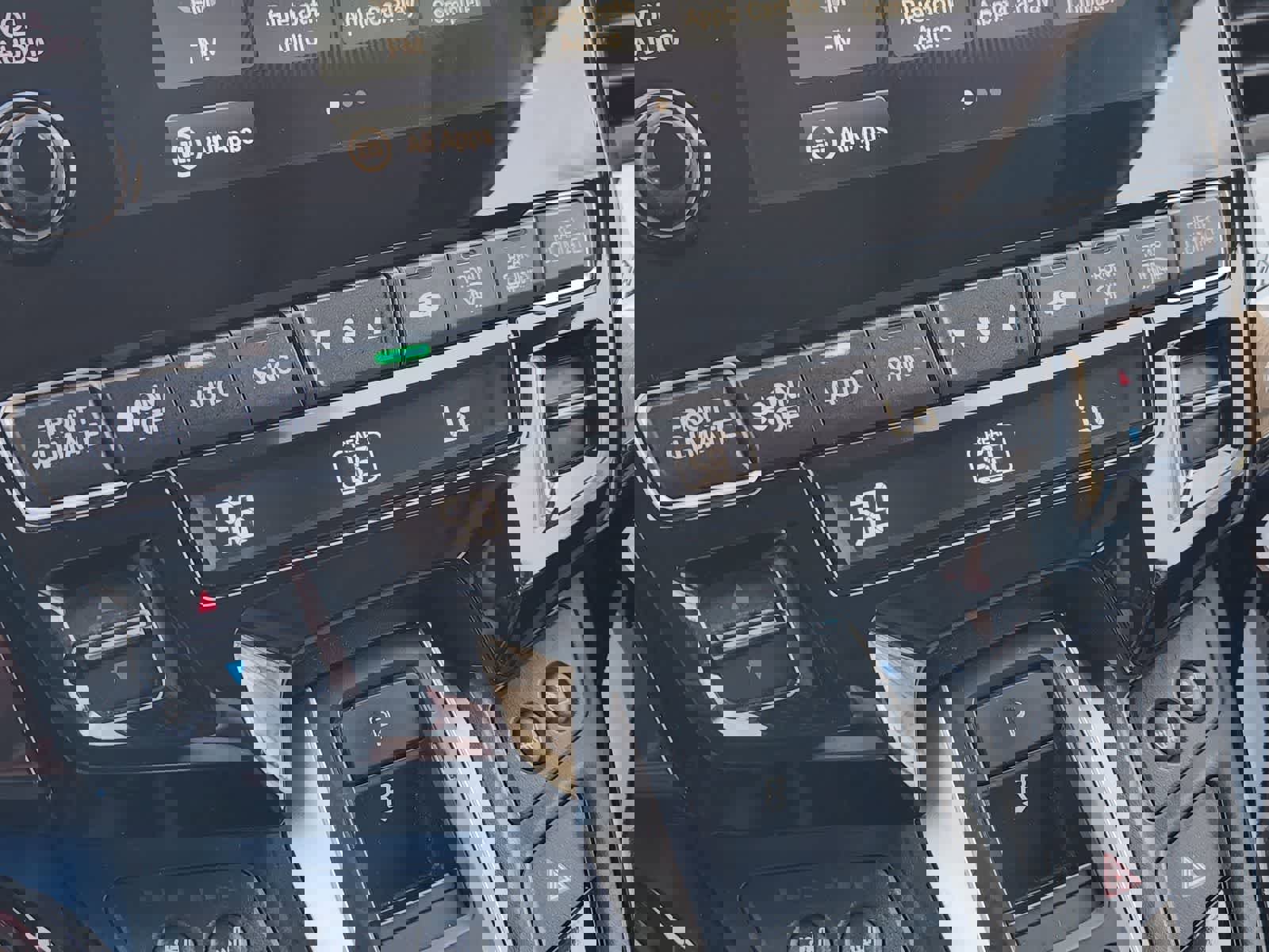 Used 2018 Honda Odyssey Elite image 18