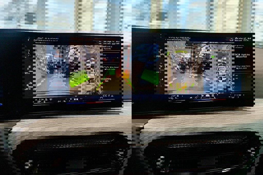 New 2026 BMW 330i xDrive Sedan w/ Premium Package image 31