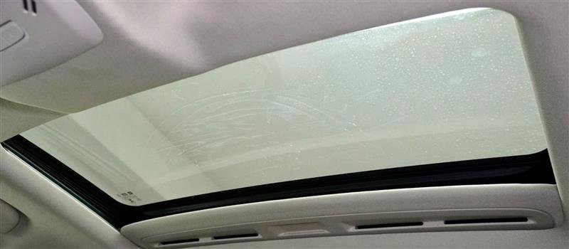 Used 2018 Buick Encore Premium image 31