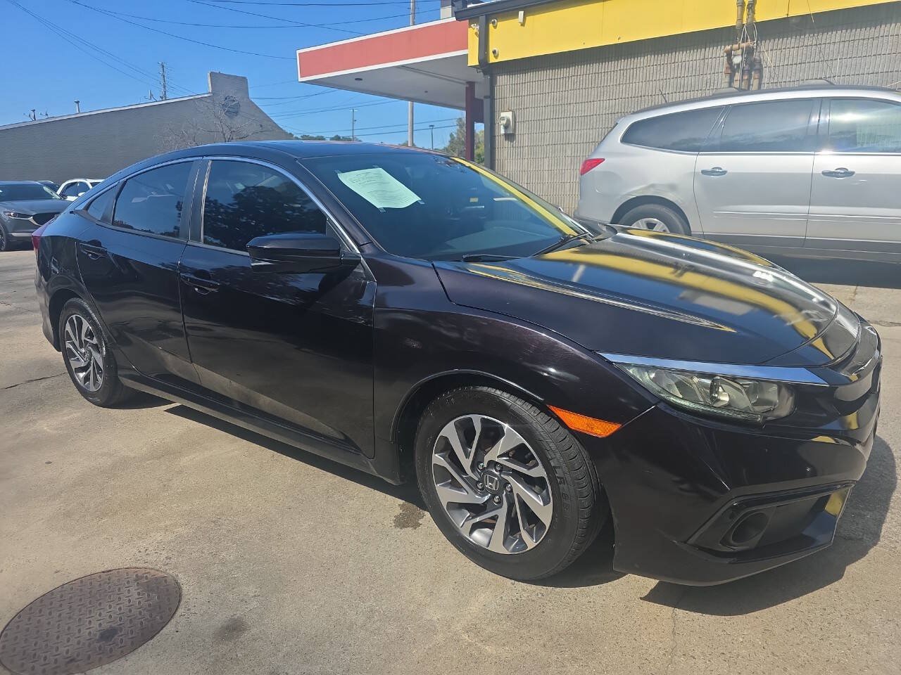 Used 2018 Honda Civic EX image 4